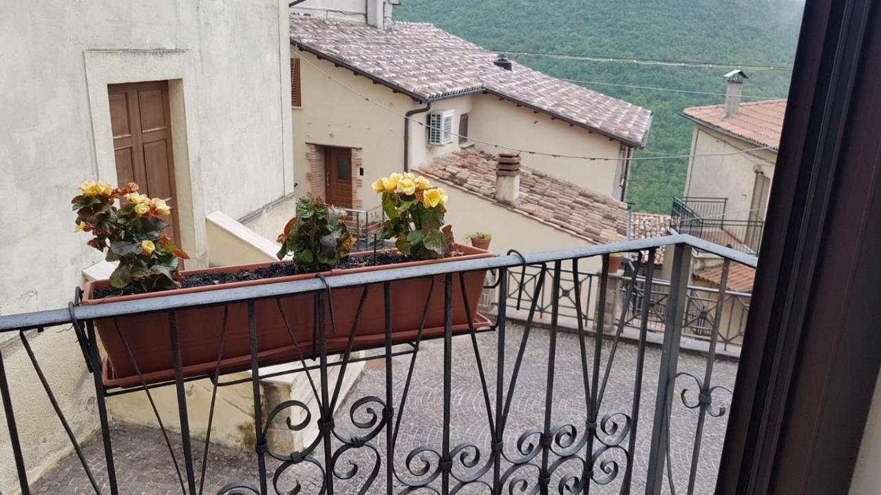 La Casetta Dei Desideri Poggio Bustone Exterior photo